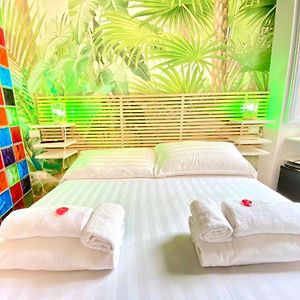 Kiss Me Rome Luxury Rooms