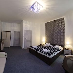Brama Old City Rooms